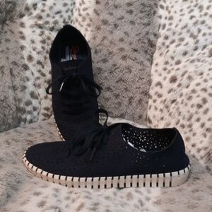 Skechers Navy Perforated Sneakers